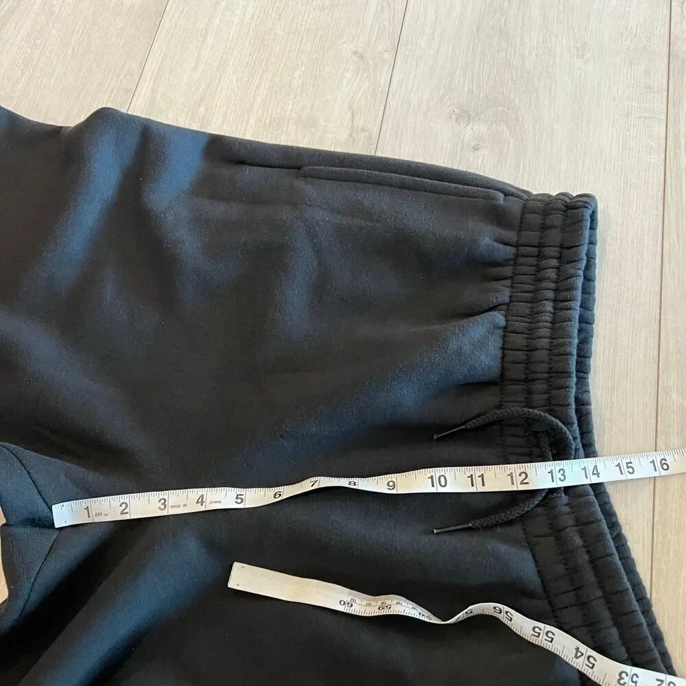 NEW BALANCE WOMENS FLEECE JOGGERS size M